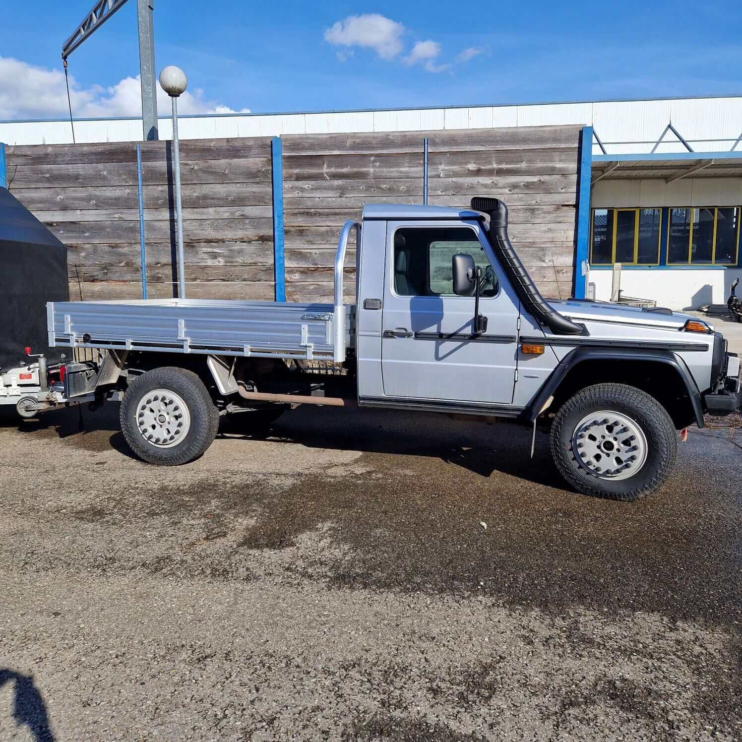 Flatbed UTE Tray Silver including side walls & cabin protection