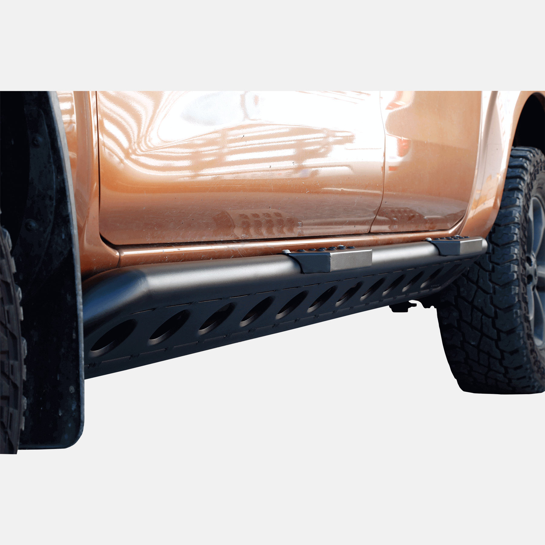 Rockslider LAPIS Aluminium NP300 pour Nissan Navara à partir de l'année 2016