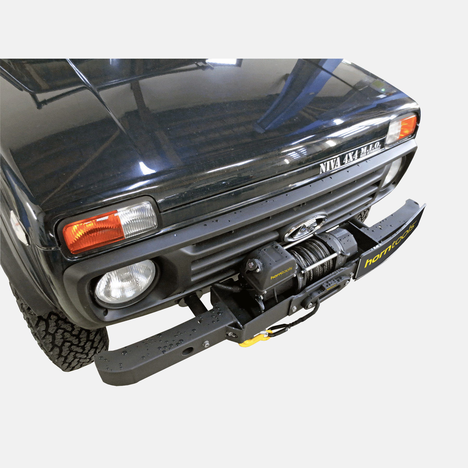 Lada Niva Taiga winch system